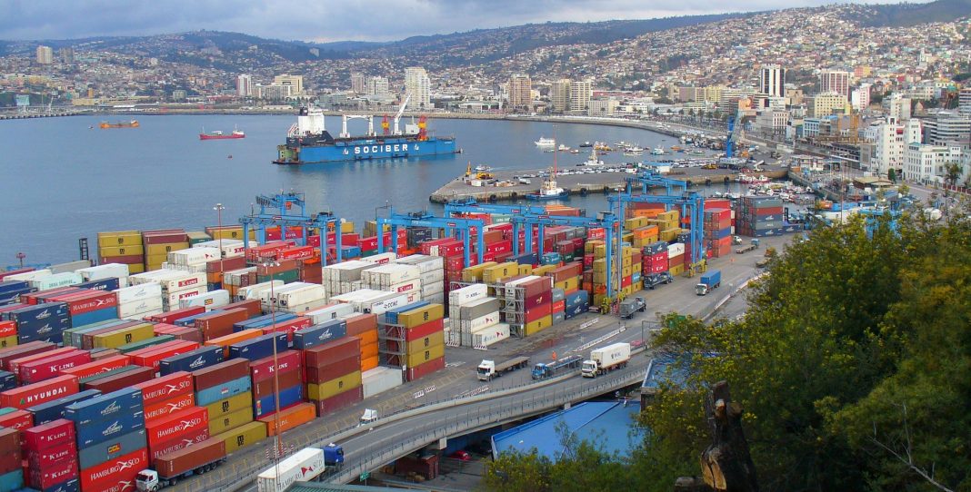 Port w Valparaiso, Chile