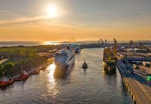 Wycieczkowce przy Nabrzeżu Obrońców Westerplatte